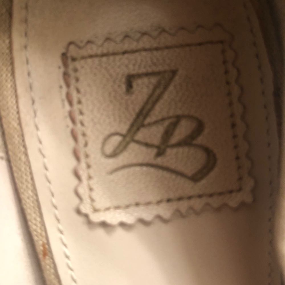 Zara Basic Collection Tan Heels W/ Bow Detailing - Picture 2 of 8